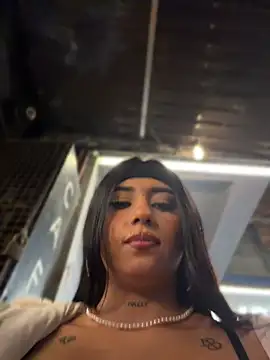 LilacNoir's Webcam Show