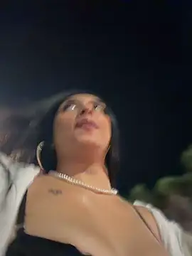 LilacNoir's Live XXX Chat