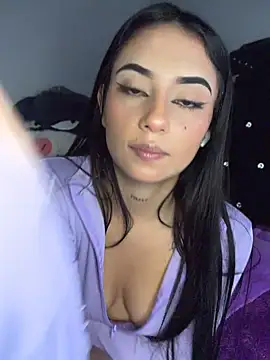 Chat +18 de LilacNoir ao vivo