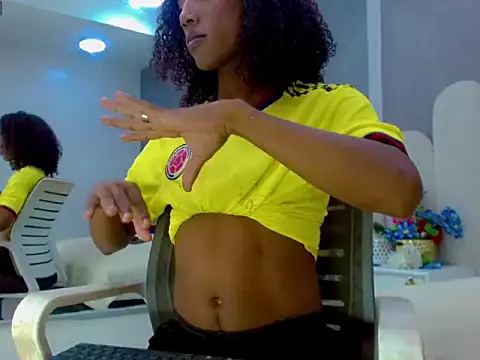 Show modela bella_77_ na web-kameri