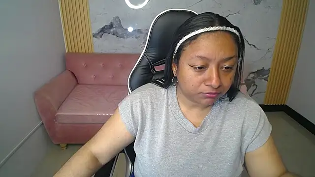 Alicia1_ch Webcamshow