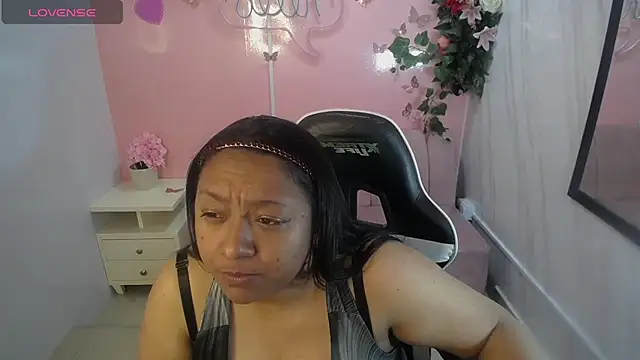 Show de Alicia1_ch na webcam