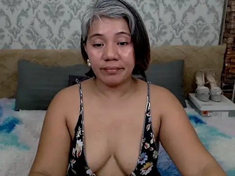 แชท XXX สดของ Jemmm36