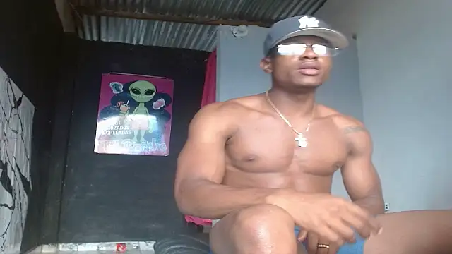 Show de Tomy_0216 na webcam