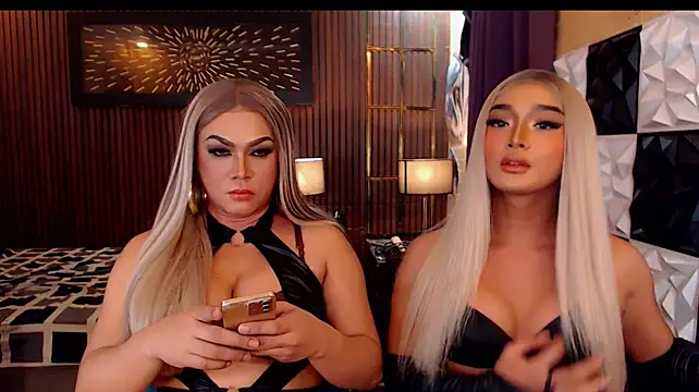 Show webcam de MeatyCockAkira