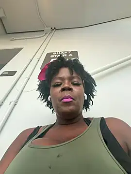 dianaraigns' Webcam Show