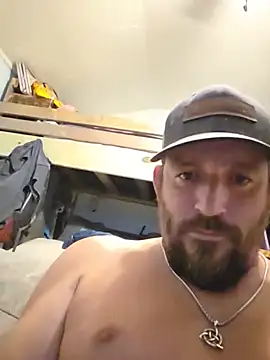 countryboy8265: διαδικτυακό σόου στην κάμερα