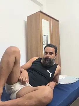 beast_bearded_dady Show Webcam