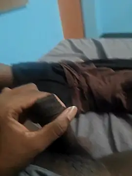 Raj_tamilboyのウェブカメラショー