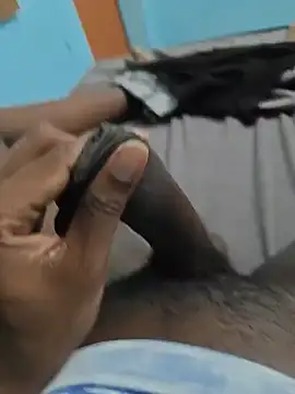 Raj_tamilboyのウェブカメラショー