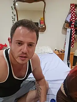 Show modela DobleTentacionvj na web-kameri