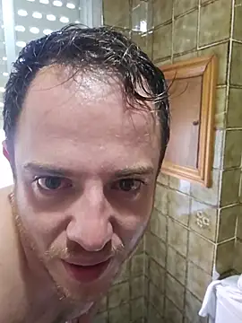 Webkamerová show DobleTentacionvj