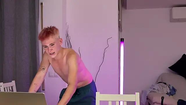 Pokazy przed kamerką – twiinknico