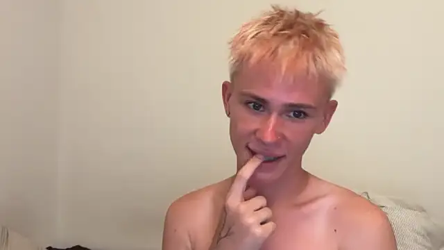 twiinknico webcam show