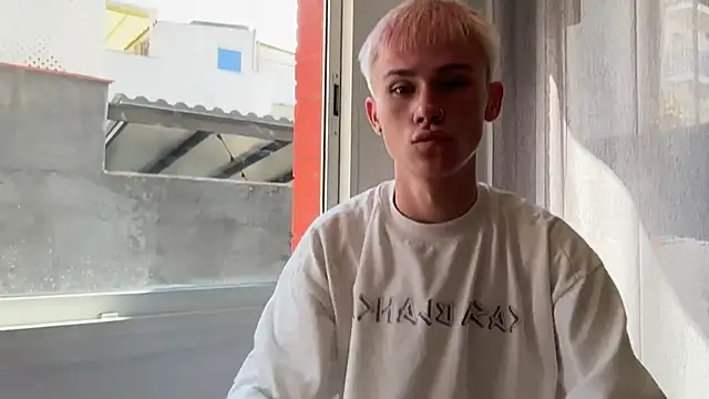 twiinknico's Webcam Show