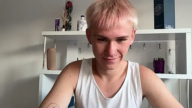 twiinknico webcam show