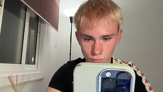 twiinknico Show in webcam
