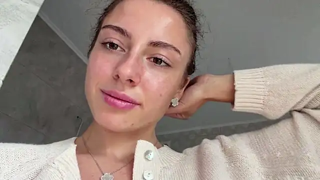 IraidaArvayo Show in webcam