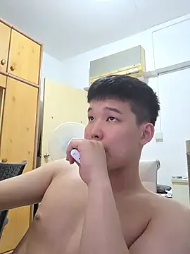 apexboy23's Webcam Show