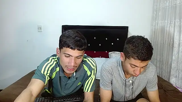 ANKENTH Pertunjukan Webcam