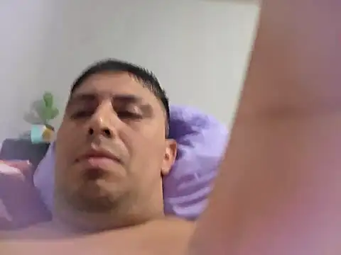 ParchedKindred Show in webcam