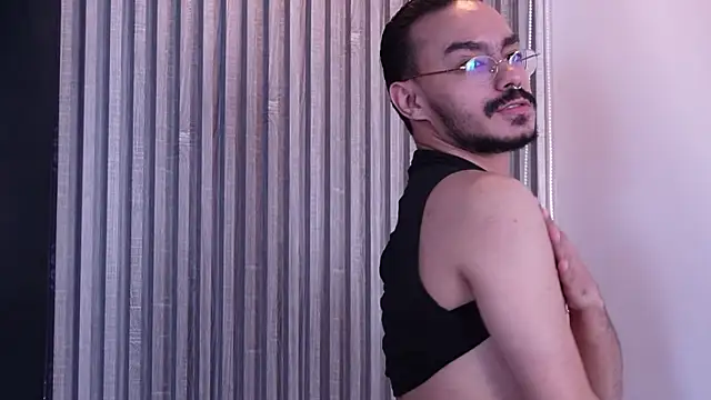 Webkamerová show thomas_montiel