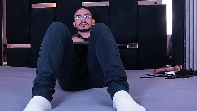 Вебкам-шоу thomas_montiel