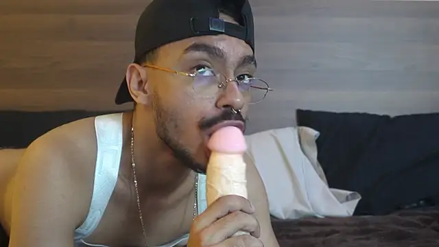 thomas_montiel Adlı Modelin Canlı XXX Sohbeti