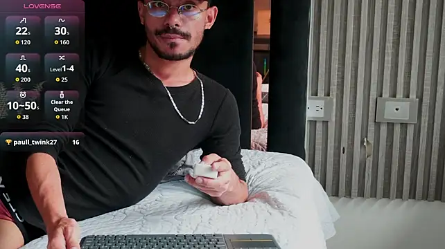 thomas_montiel Pertunjukan Webcam