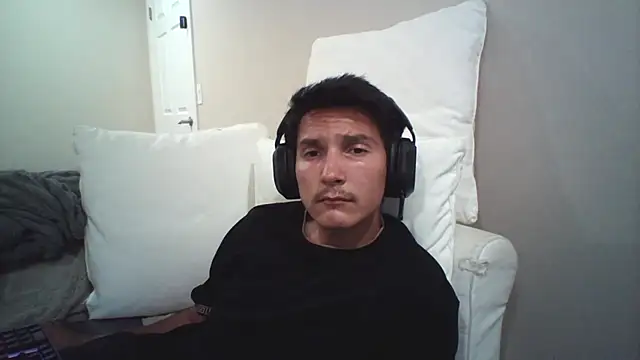 Nicks10in's Webcam Show