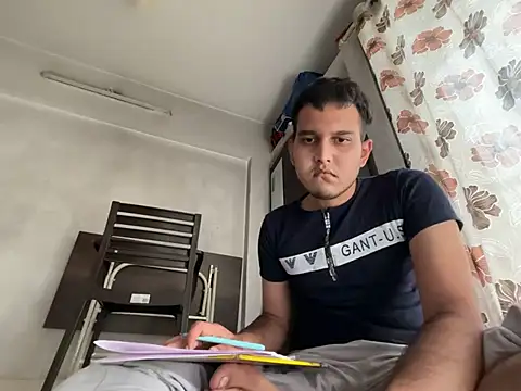 Intruder__ 网络视讯表演
