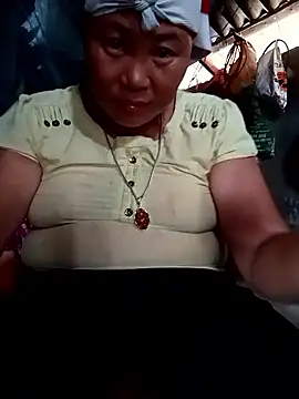 NyloveSquirt Pertunjukan Webcam