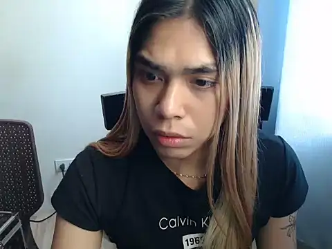 Miss_alcyone Pertunjukan Webcam