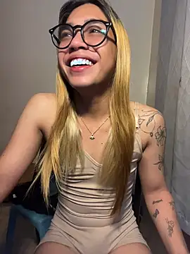 Miss_alcyone Show Webcam