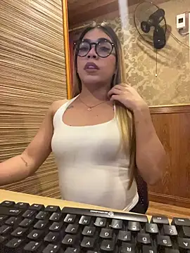 Miss_alcyone Webcam show