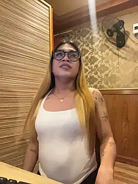 Miss_alcyone Show Webcam