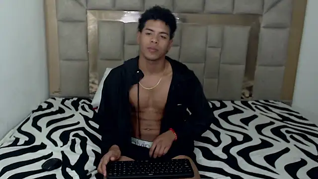 adrian66x Webcam Show