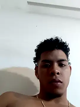 adrian66x webcam show