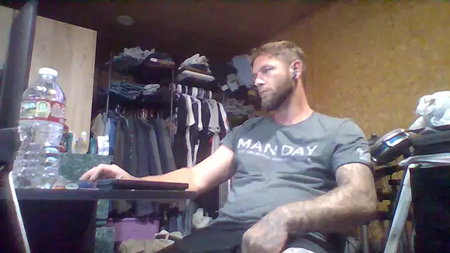 midwestkinkster580 Show in webcam