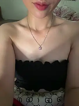 Aria_Maya Show Webcam