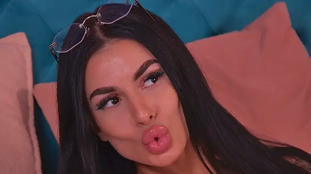 EvaAmantti Live XXX-chat