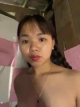 Lindan_cute Adlı Modelin Canlı XXX Sohbeti