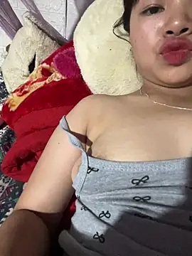 צ'אט XXX בשידור חי של Lindan_cute