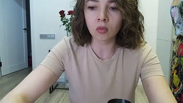 Show modela Selenneh na web-kameri