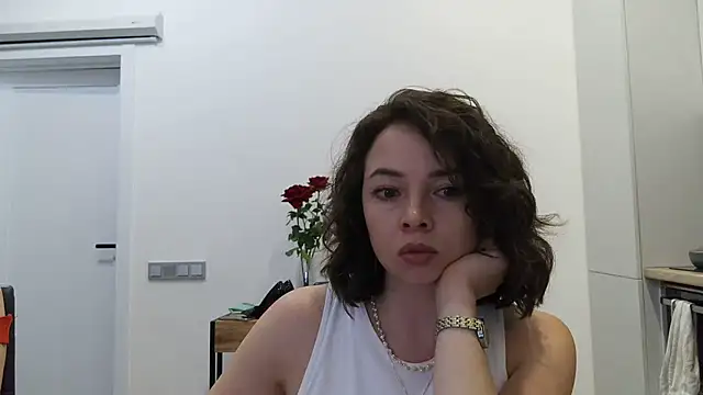 Selenneh 在線直播表演