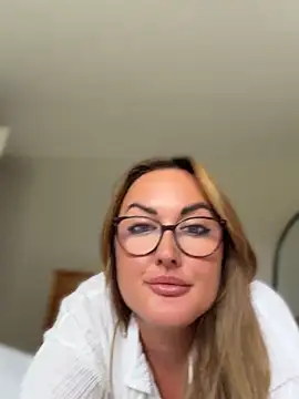 Crystal_xox's Webcam Show