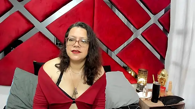 ELLE_HADID Chat XXX live