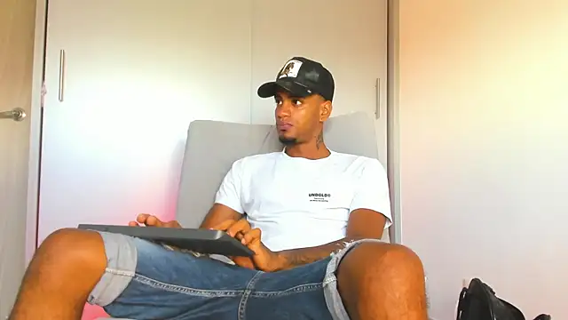 agrublack Webcamshow