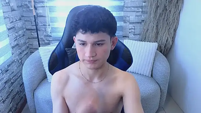 apolovg webcam show