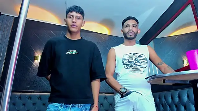 הופעת וובקאם של EMILIANO_BLESS